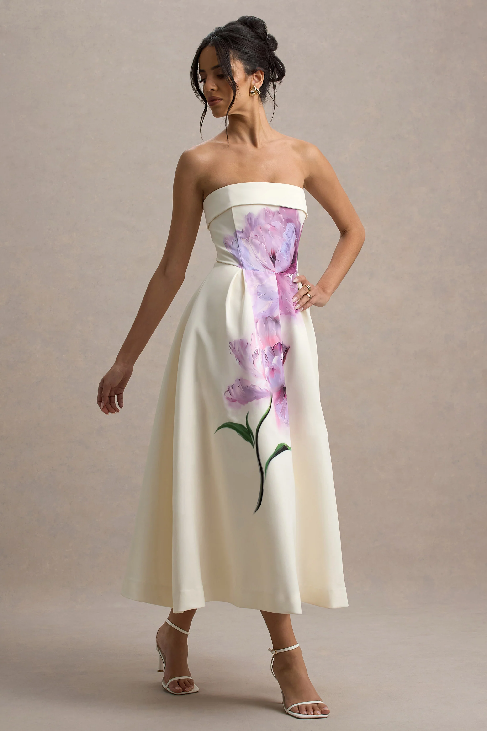 Annalise | Robe Mi-Longue Rose Floral Évasée à Bandeau - Image 4