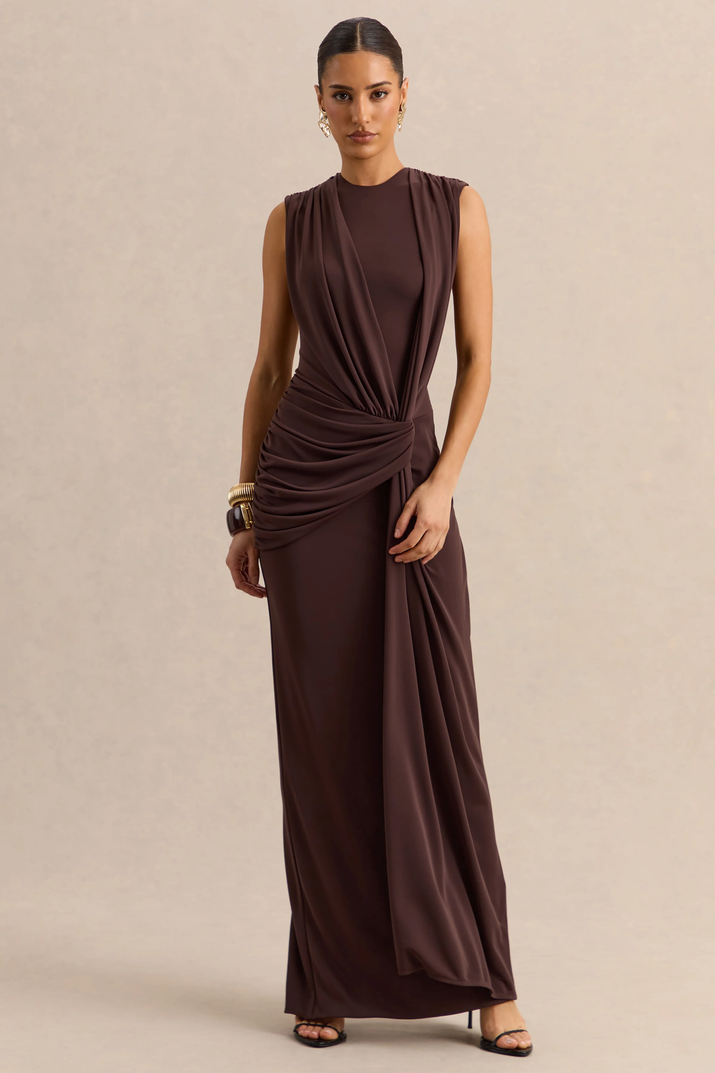 Blythia | Robe longue marron à encolure ronde avec détails froncés