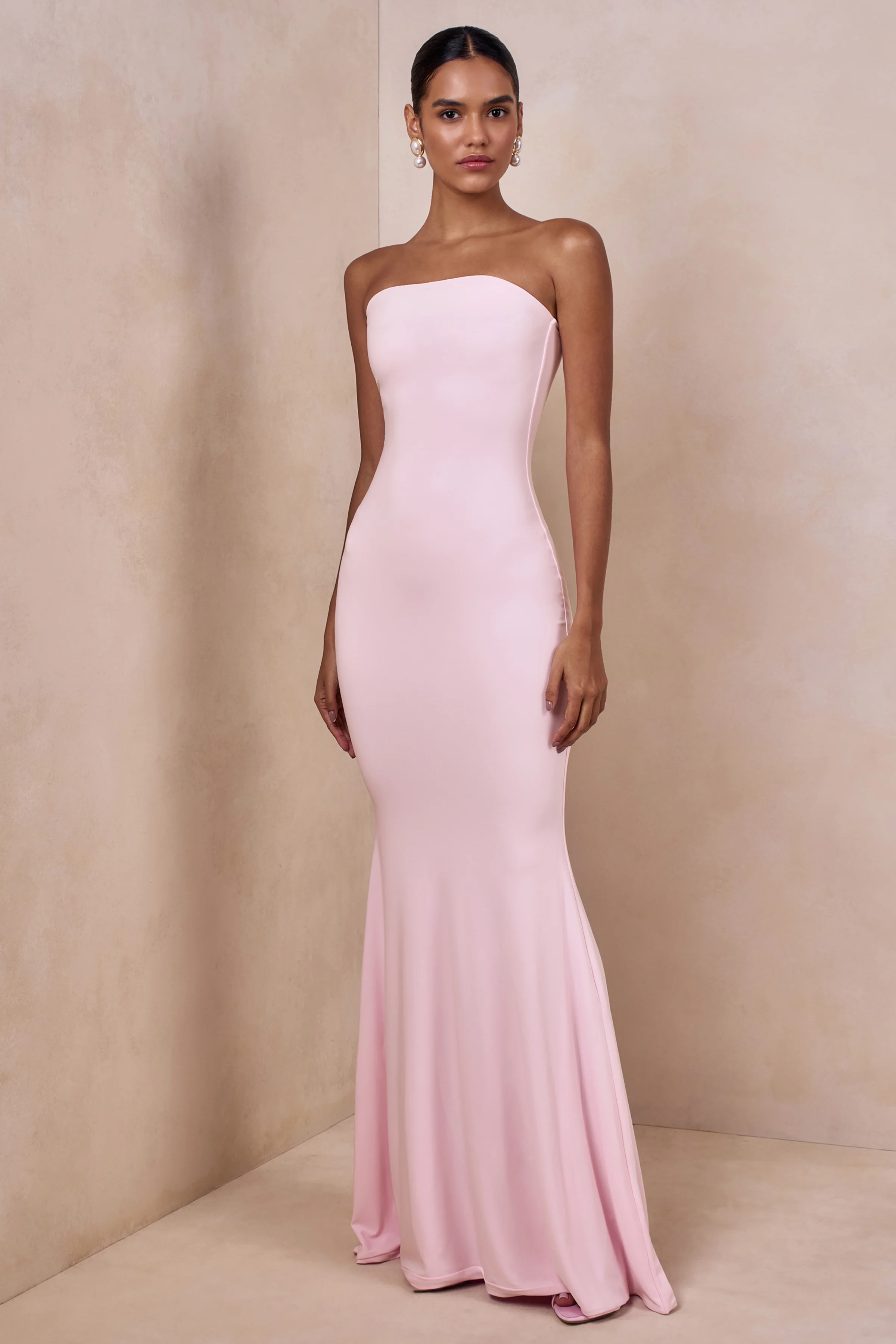 Ceremony | Robe longue rose poudré à encolure en bandeau - Image 4