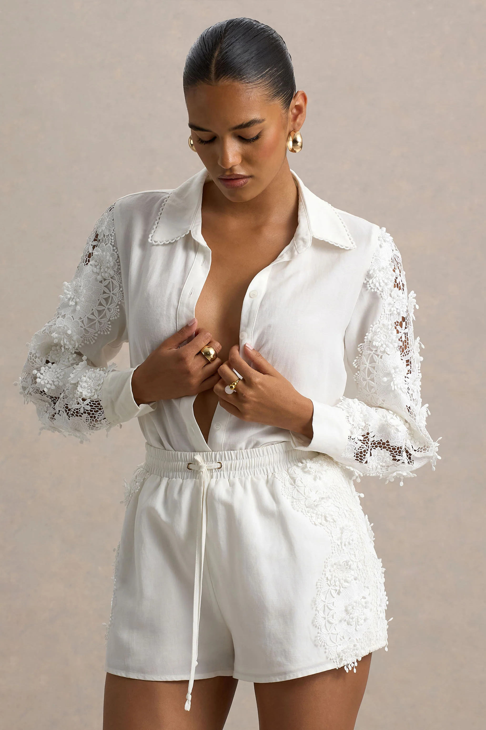 Coconut | Chemise boutonnée écru avec détails en dentelle - Image 6