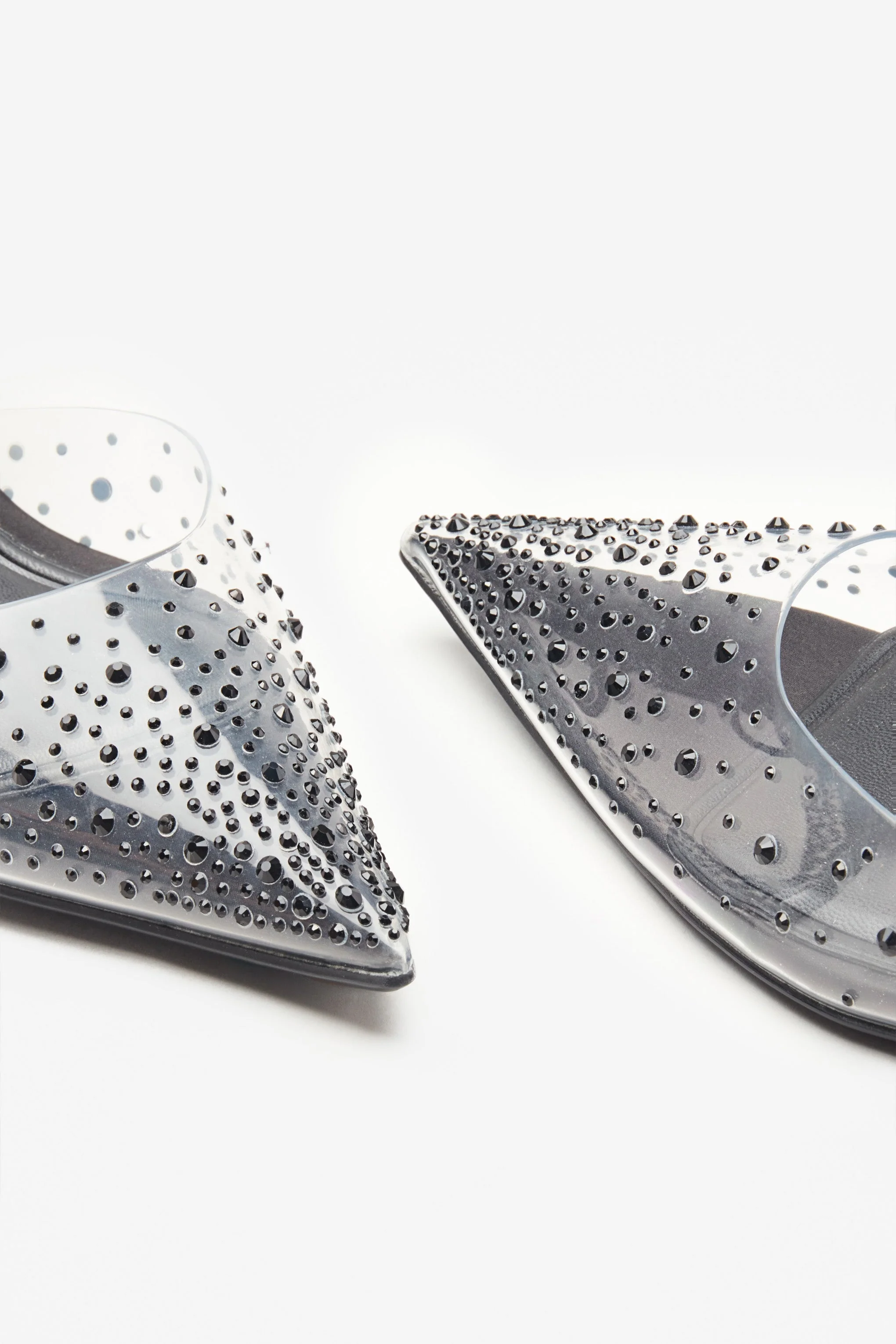 Covergirl | Talons aiguilles noirs fermeture à l'arrière avec strass - Image 5