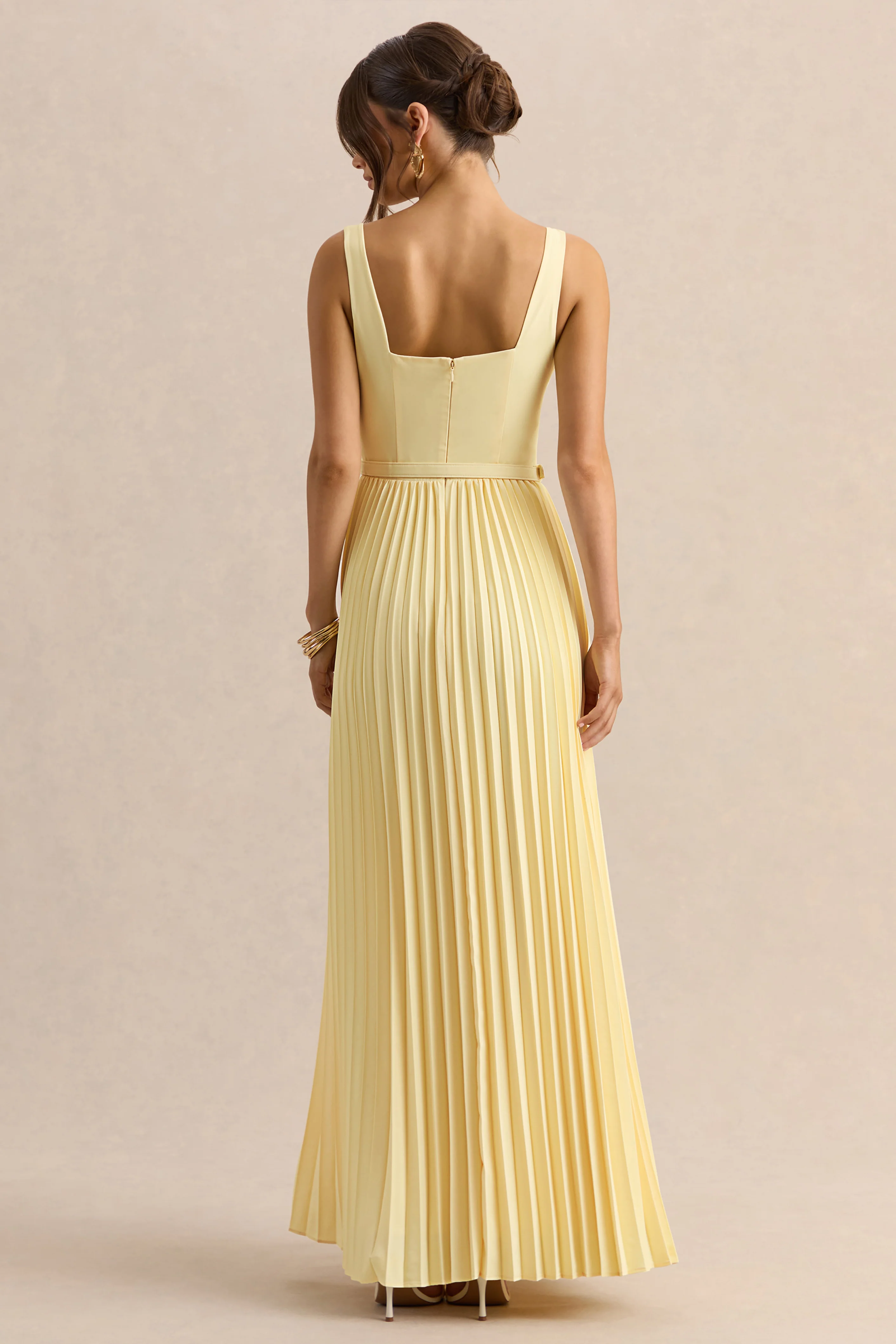 Danika | Robe longue citron à encolure carrée avec ceinture et jupe plissée - Image 2