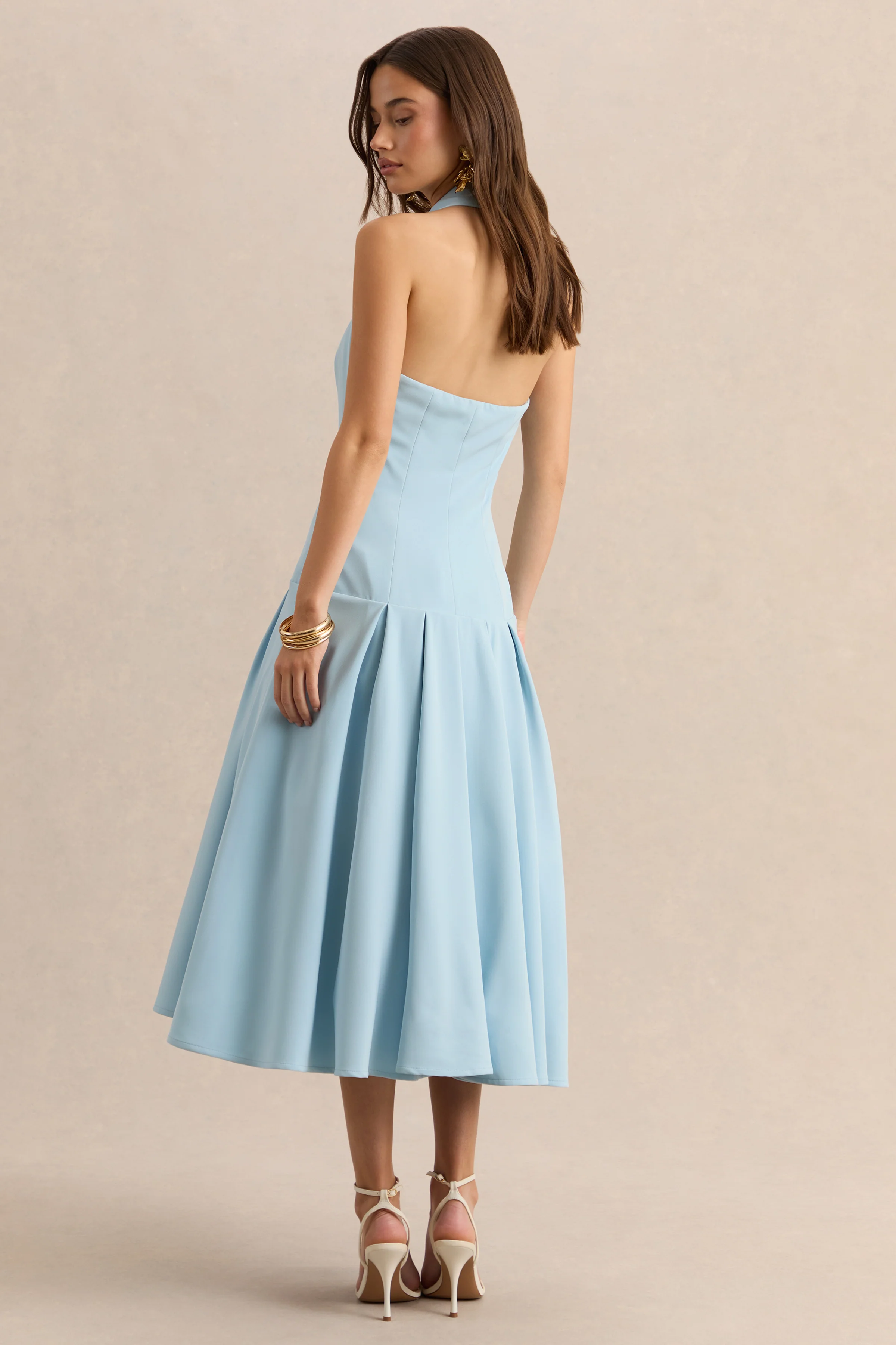 Elise | Robe mi-longue bleu poudre à décolleté plongeant avec taille basse - Image 2