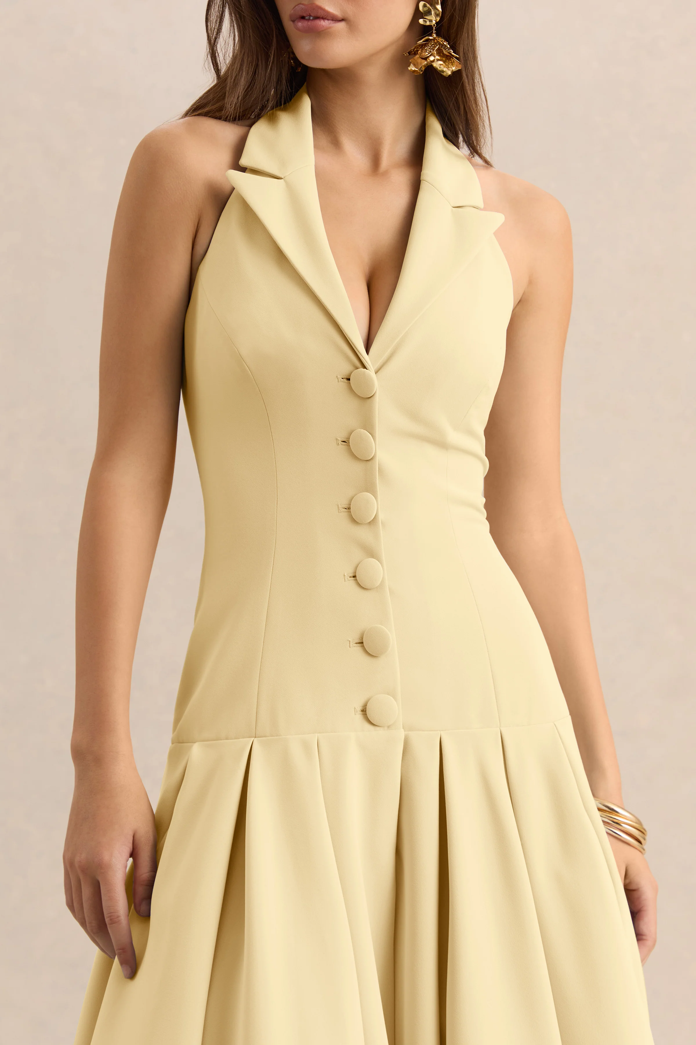 Elise | Robe mi-longue citron à décolleté plongeant avec taille basse - Image 3