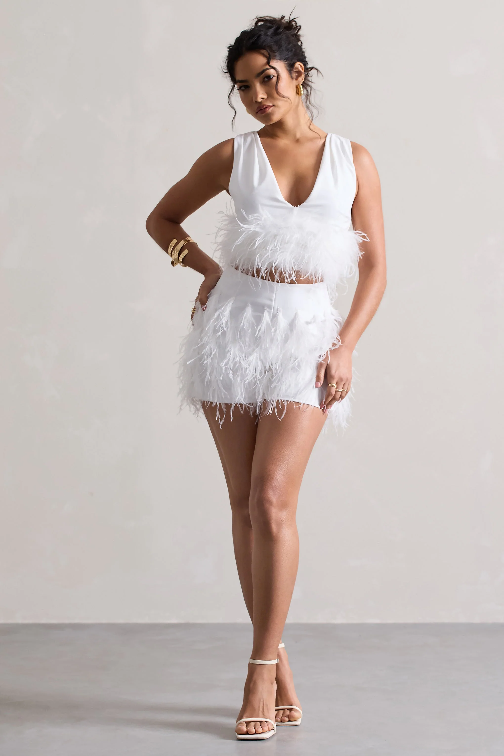 Encore | Short blanc à plumes - Image 4