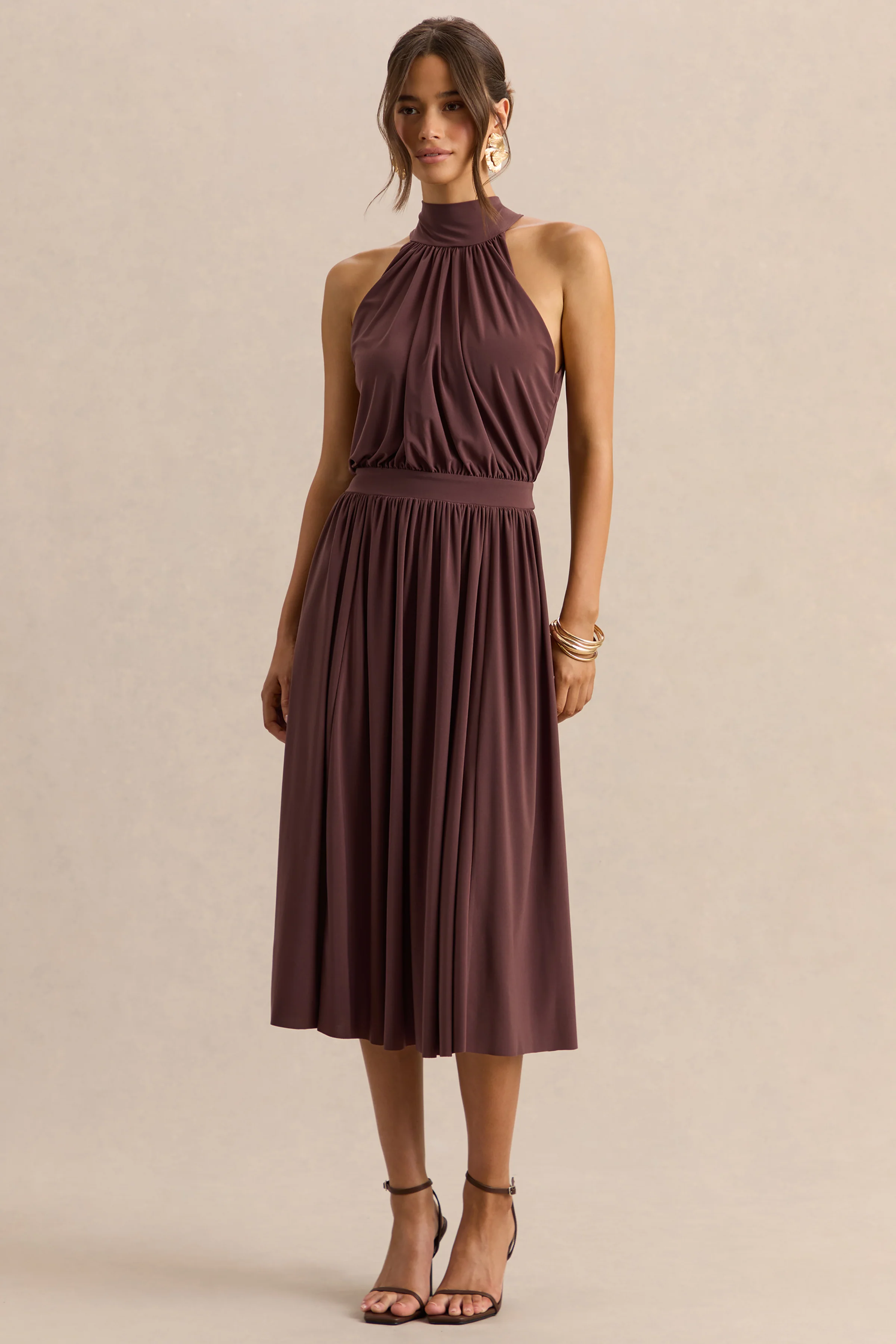 Hedira | Robe mi-longue marron à encolure haute - Image 6
