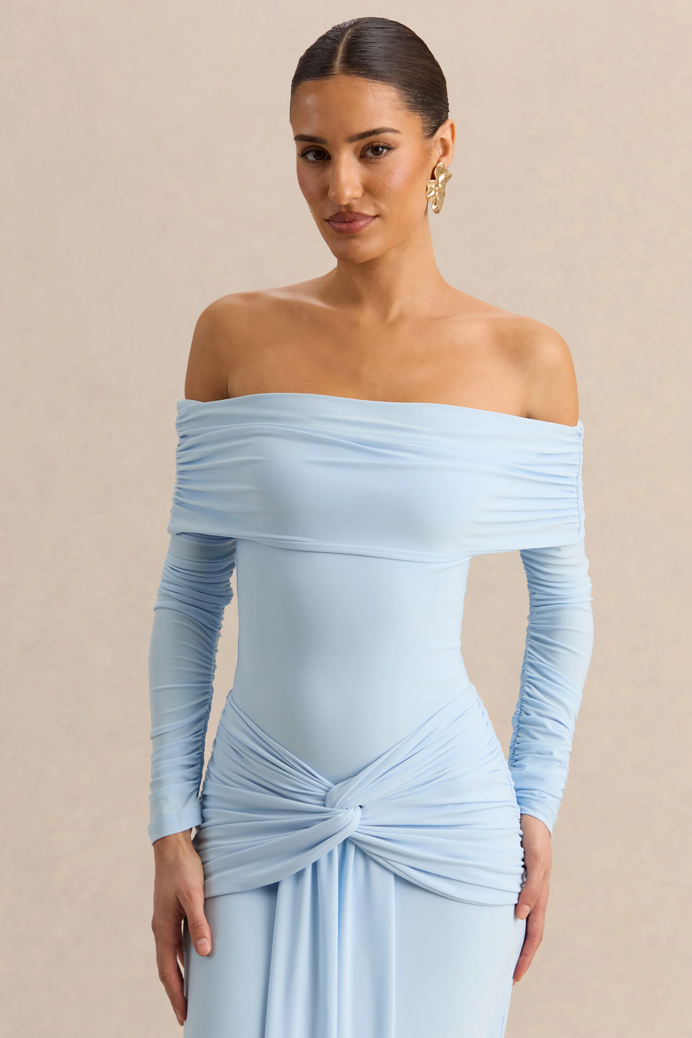 Helia | Body bleu à encolure Bardot avec manches longues froncées - Image 6