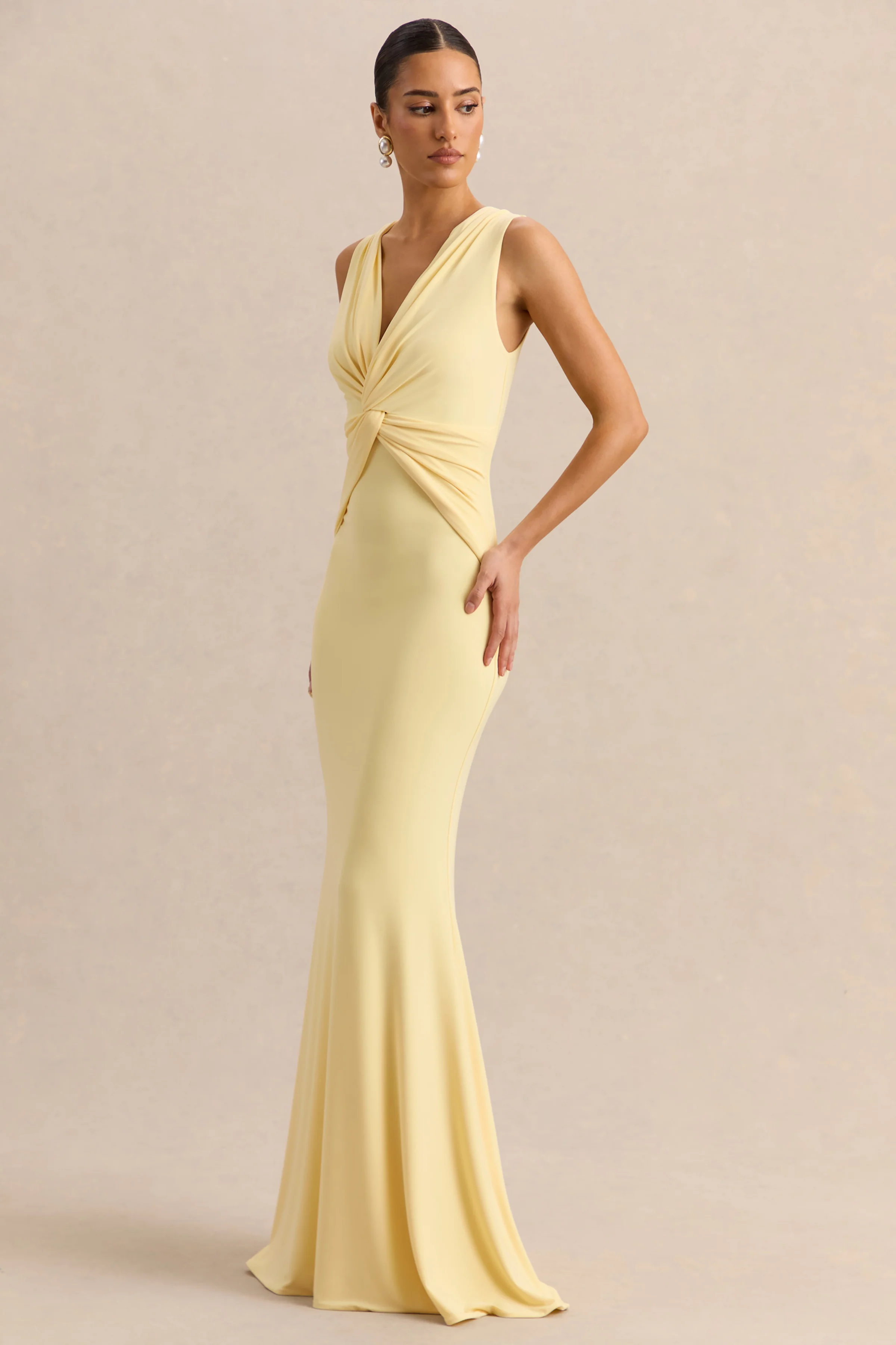 Holly | Robe longue citron à décolleté plongeant et détail torsadé - Image 5