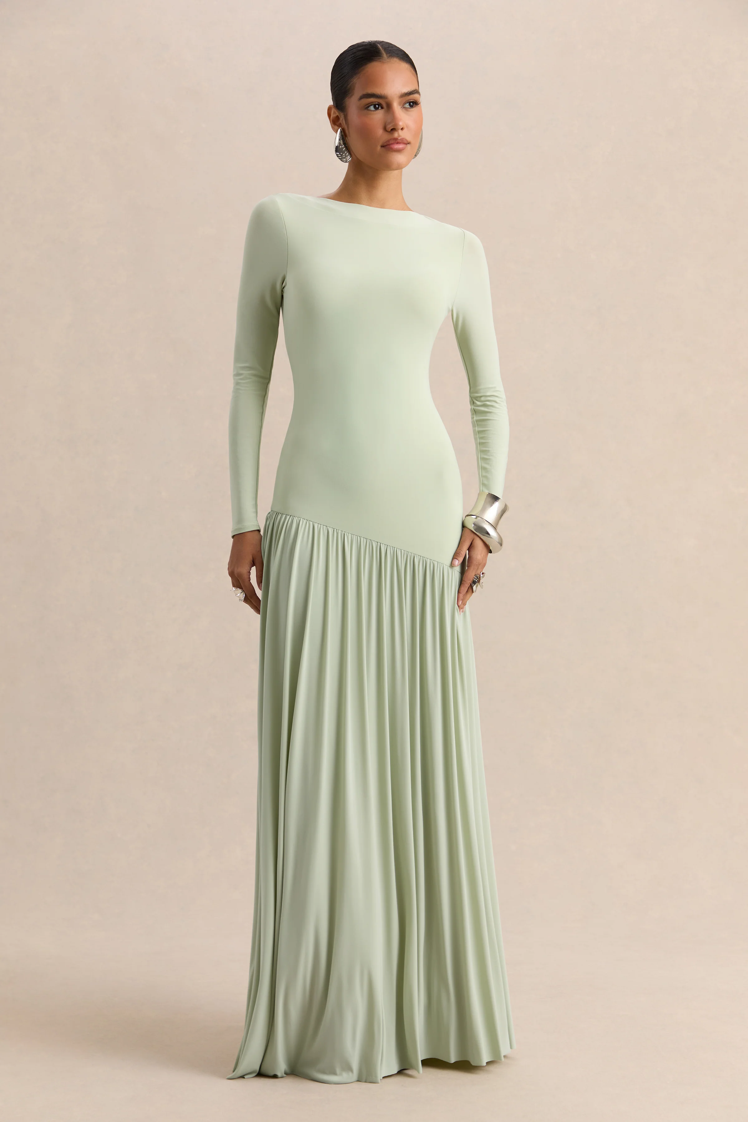 Jasira | Robe longue menthe à encolure ronde avec taille basse asymétrique - Image 4