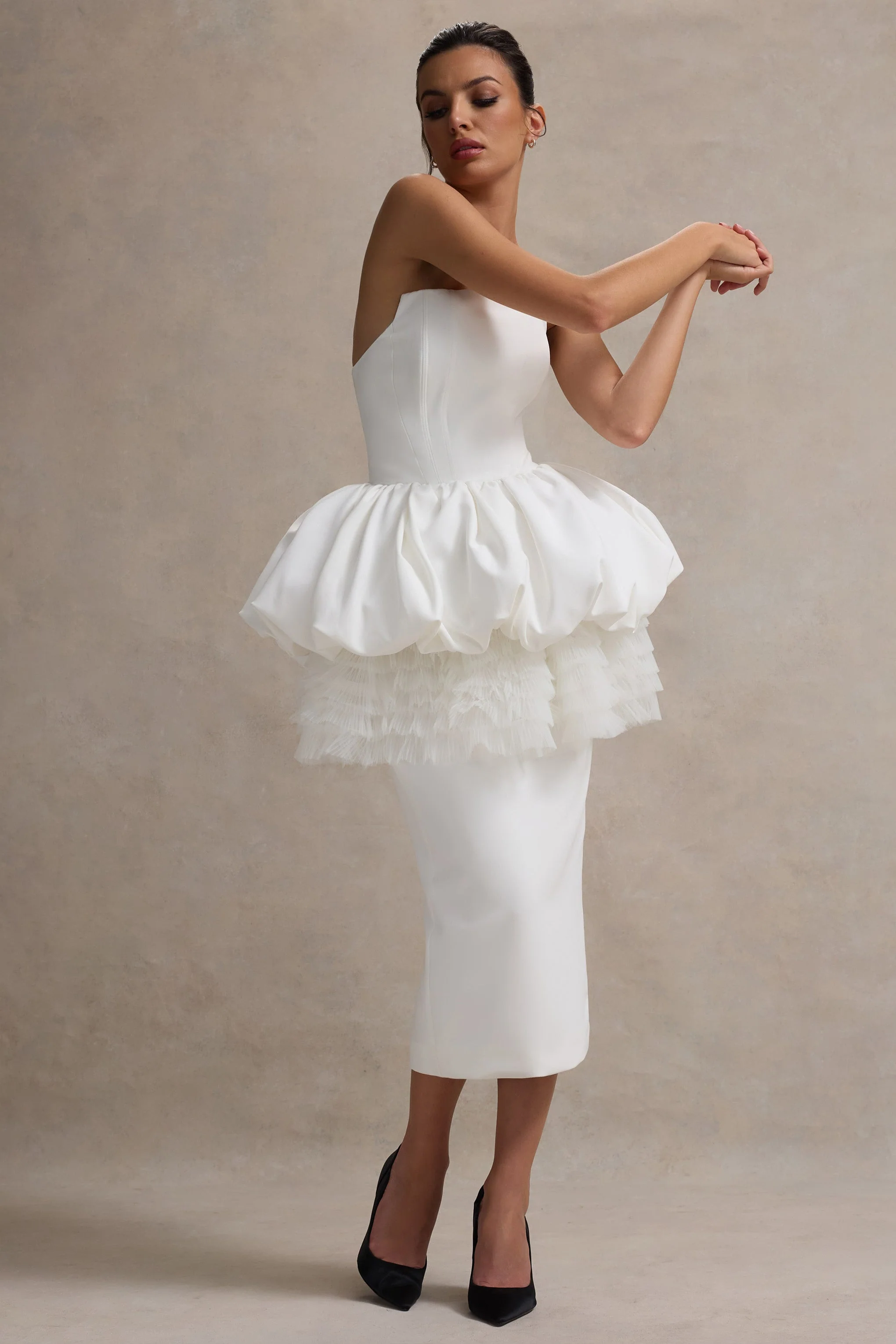 Jones | Robe Midi Blanche Sans Bretelles avec Taille Peplum en Tulle - Image 9