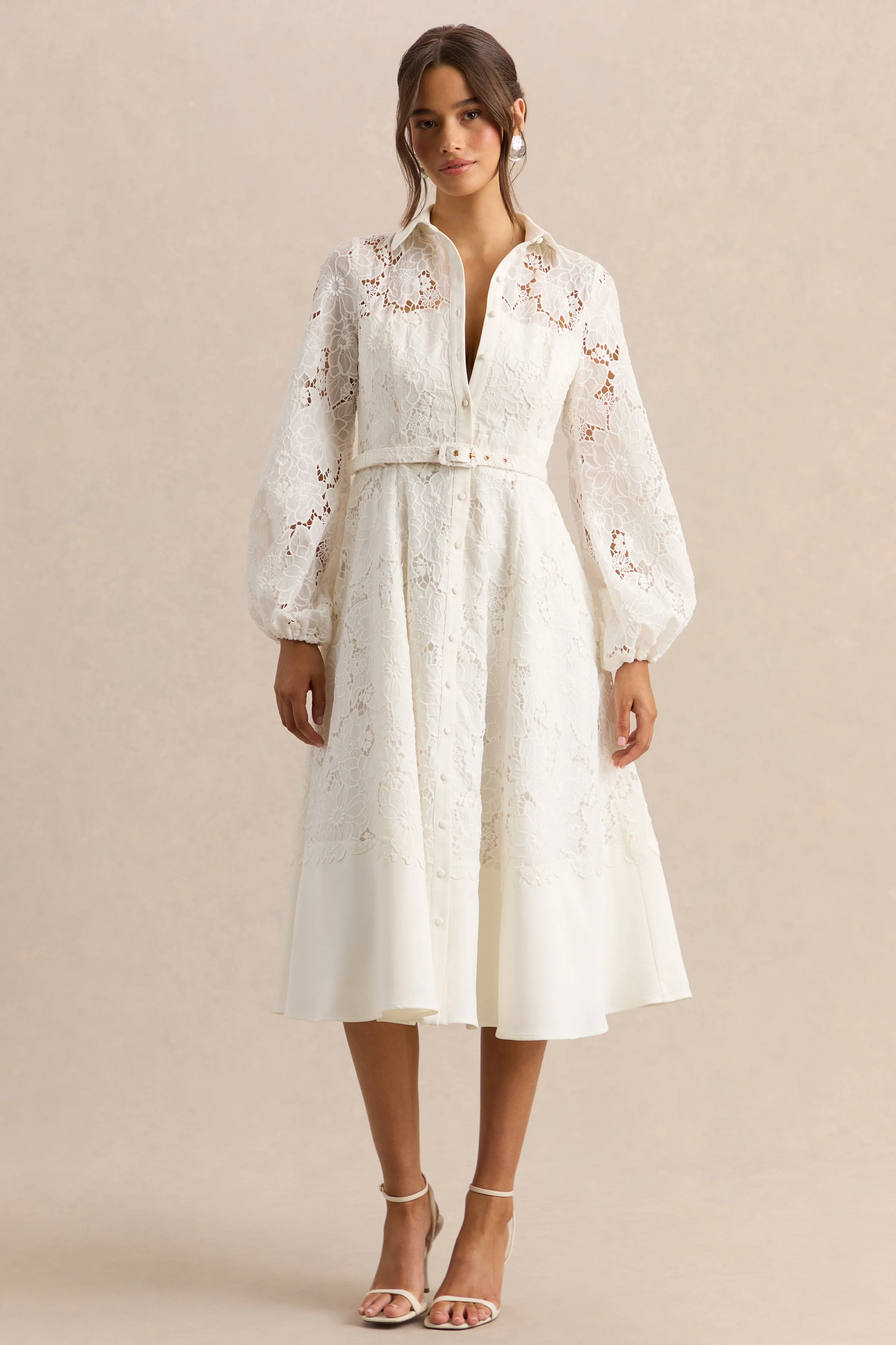 Jules | Robe mi-longue crème en broderie anglaise à encolure haute avec manches bouffantes - Image 4
