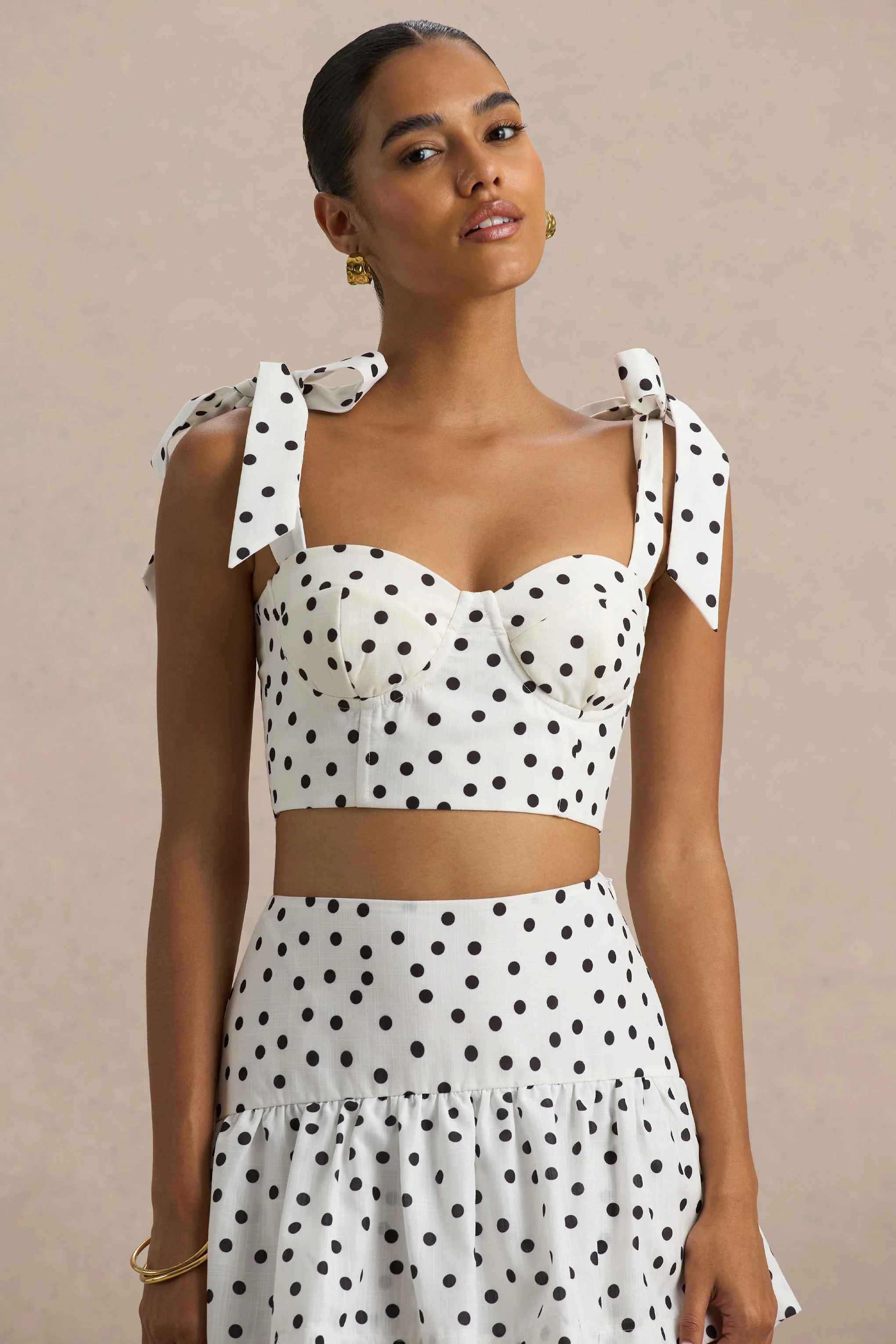 Lumen | Top corset blanc à pois avec décolleté cœur et bretelles à nœuds - Image 5