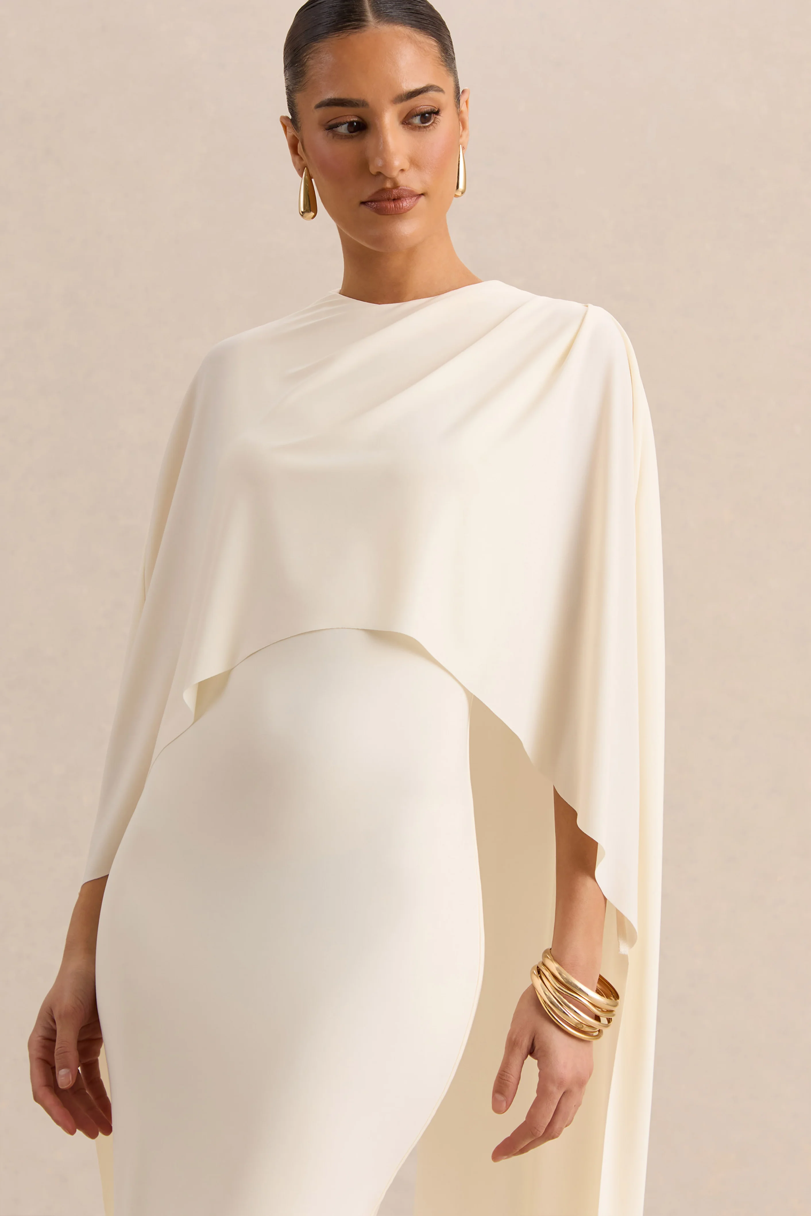Luxalyn | Robe mi-longue crème à encolure ronde avec détail cape - Image 3
