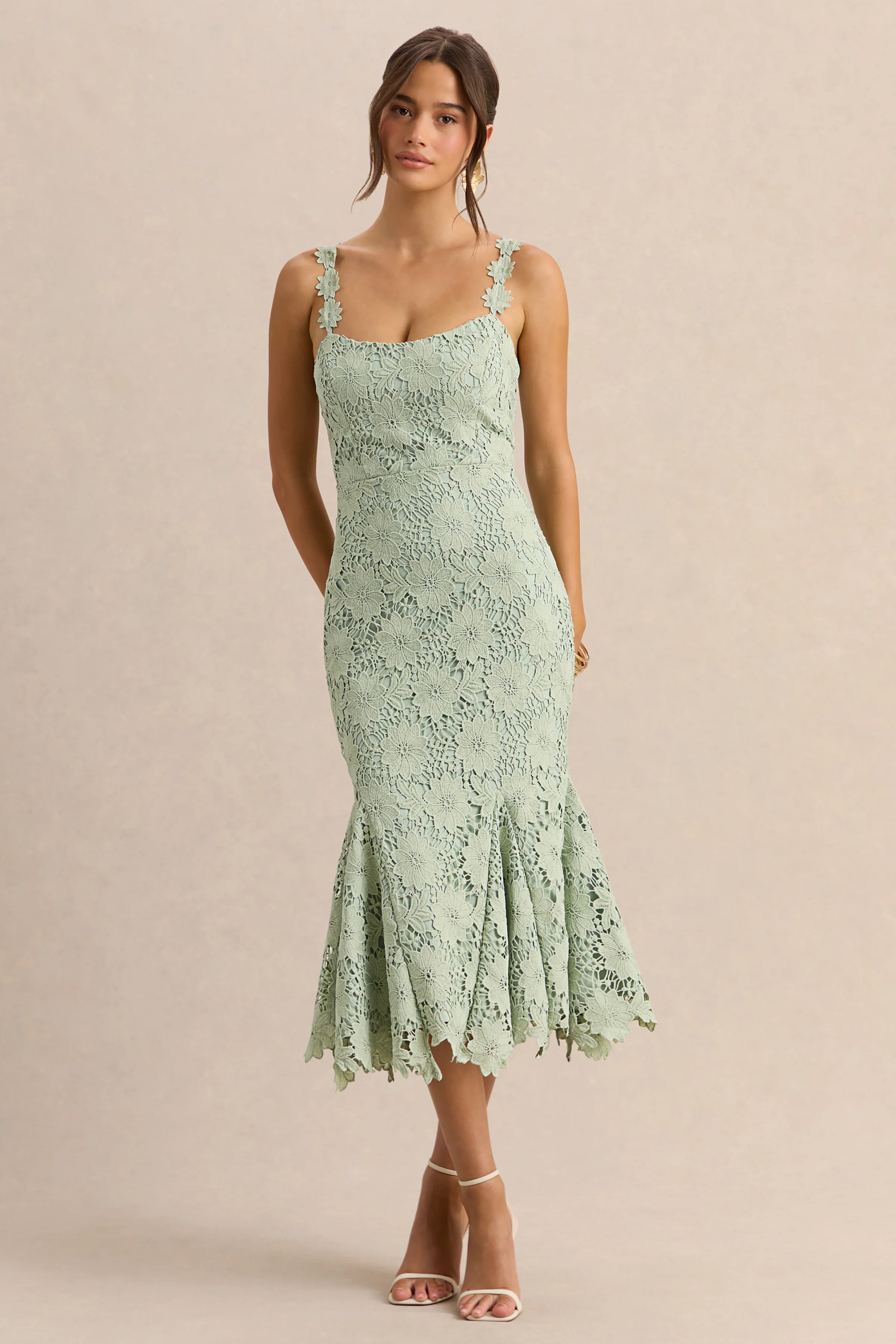Melia | Robe mi-longue vert sauge en dentelle à encolure arrondie - Image 4
