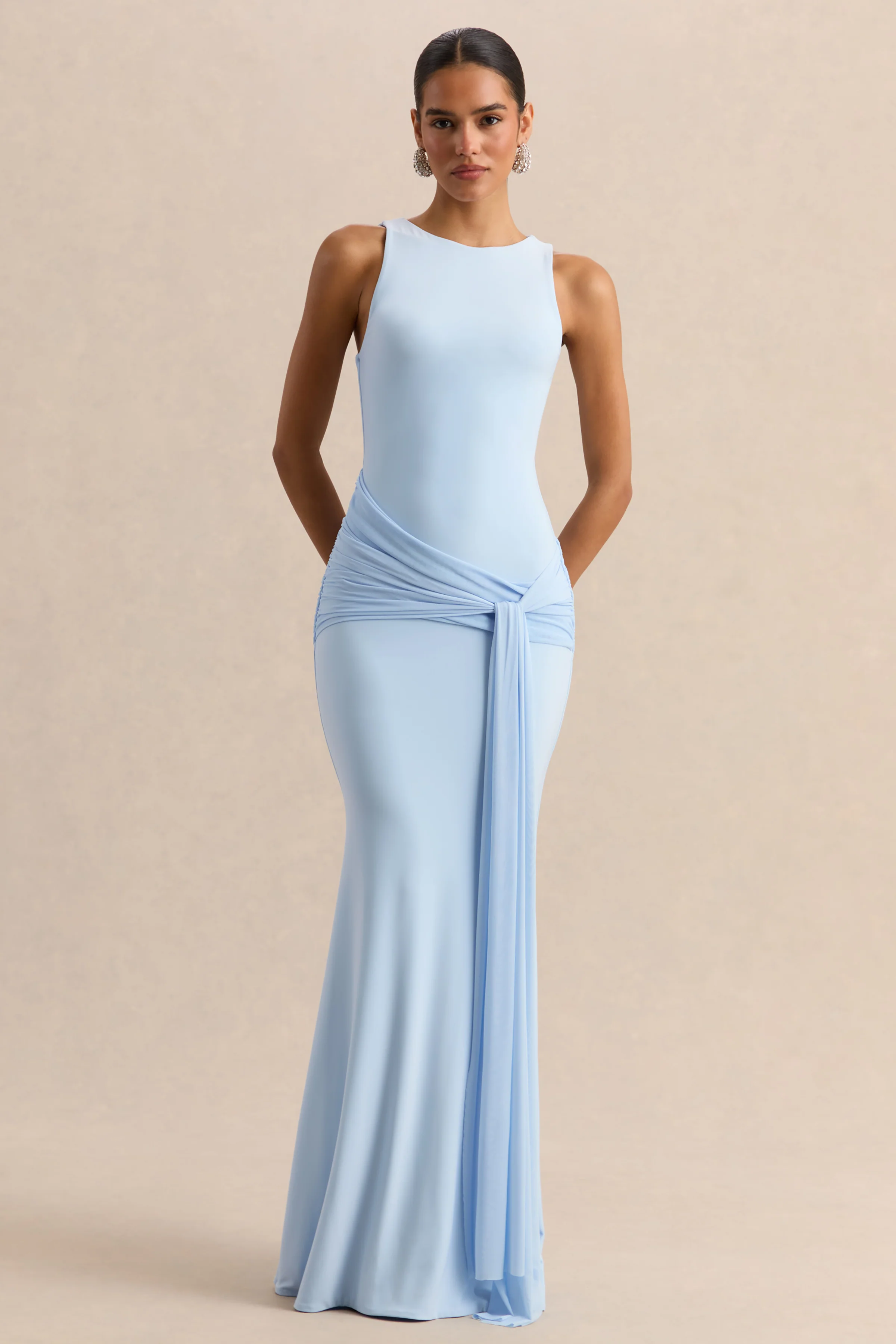Mirene | Robe longue bleu poudré à encolure ronde avec détails froncés et ceinture fluide - Image 3