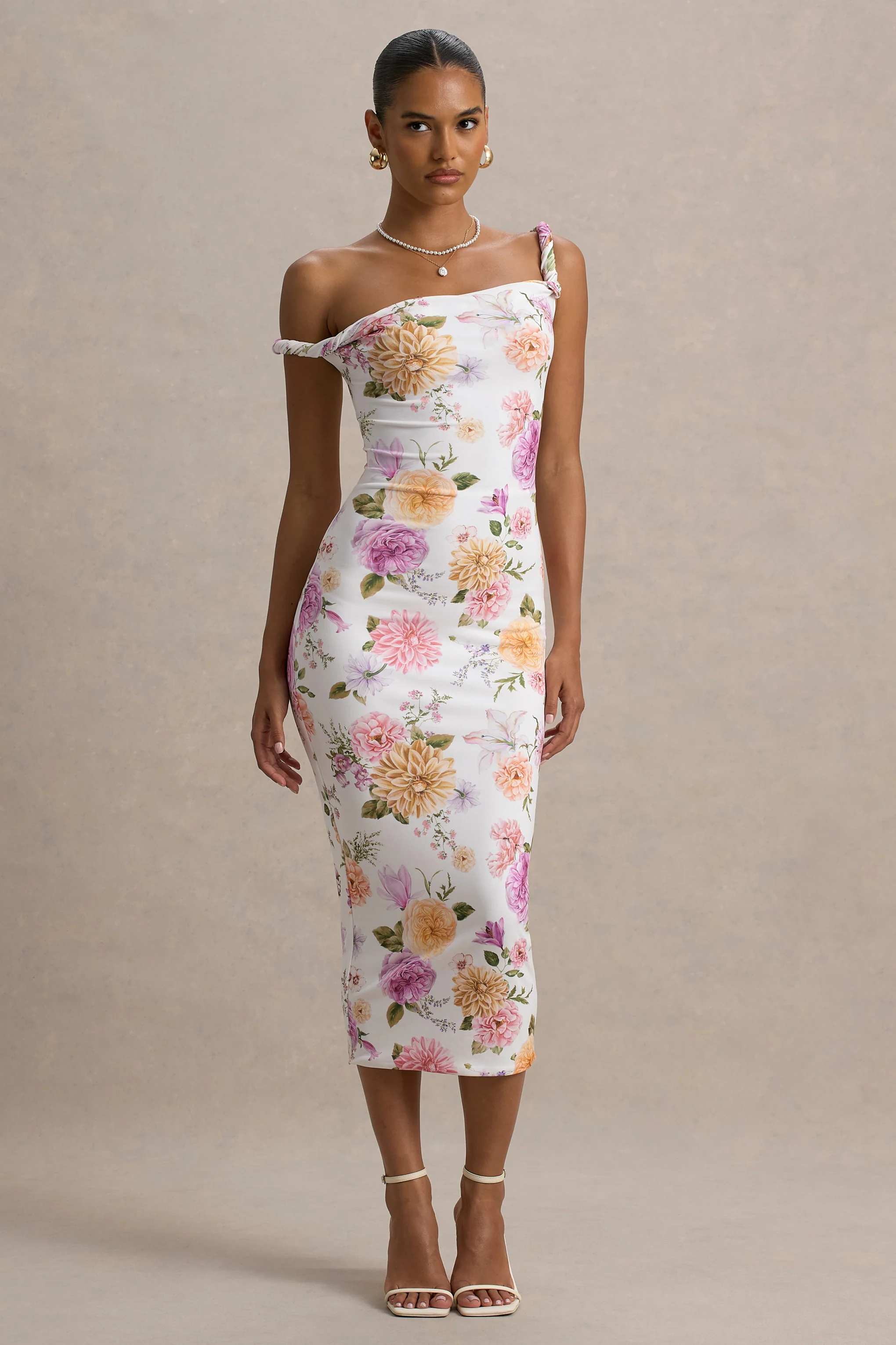 Nora | Robe Mi-Longue Asymétrique Torsadée à Imprimé Floral Blanc - Image 4