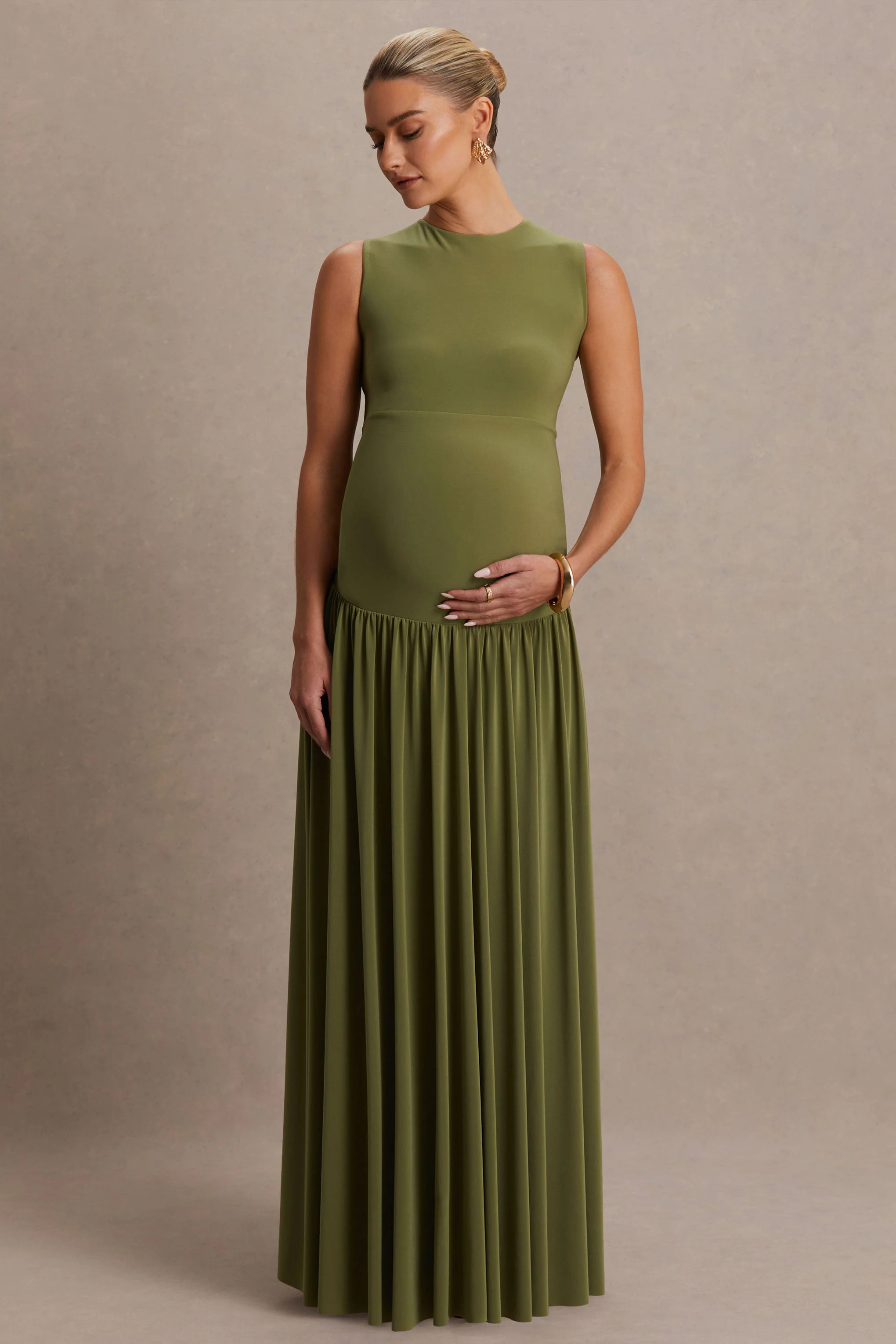 Outline | Robe longue de maternité olive à col ras du cou et jupe drapée - Image 5