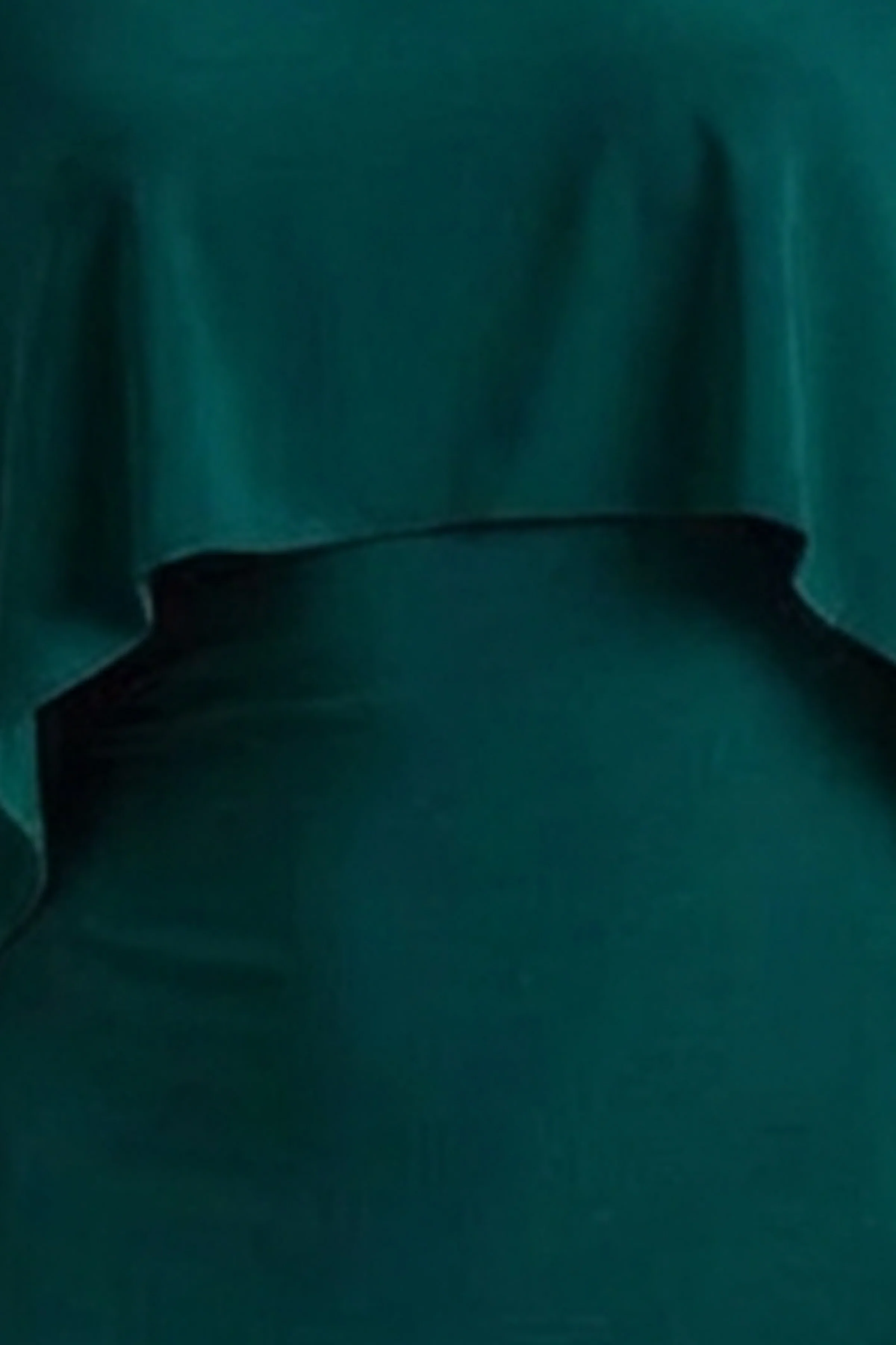 Padma | Robe longue vert bouteille drapée à manches cape - Image 5