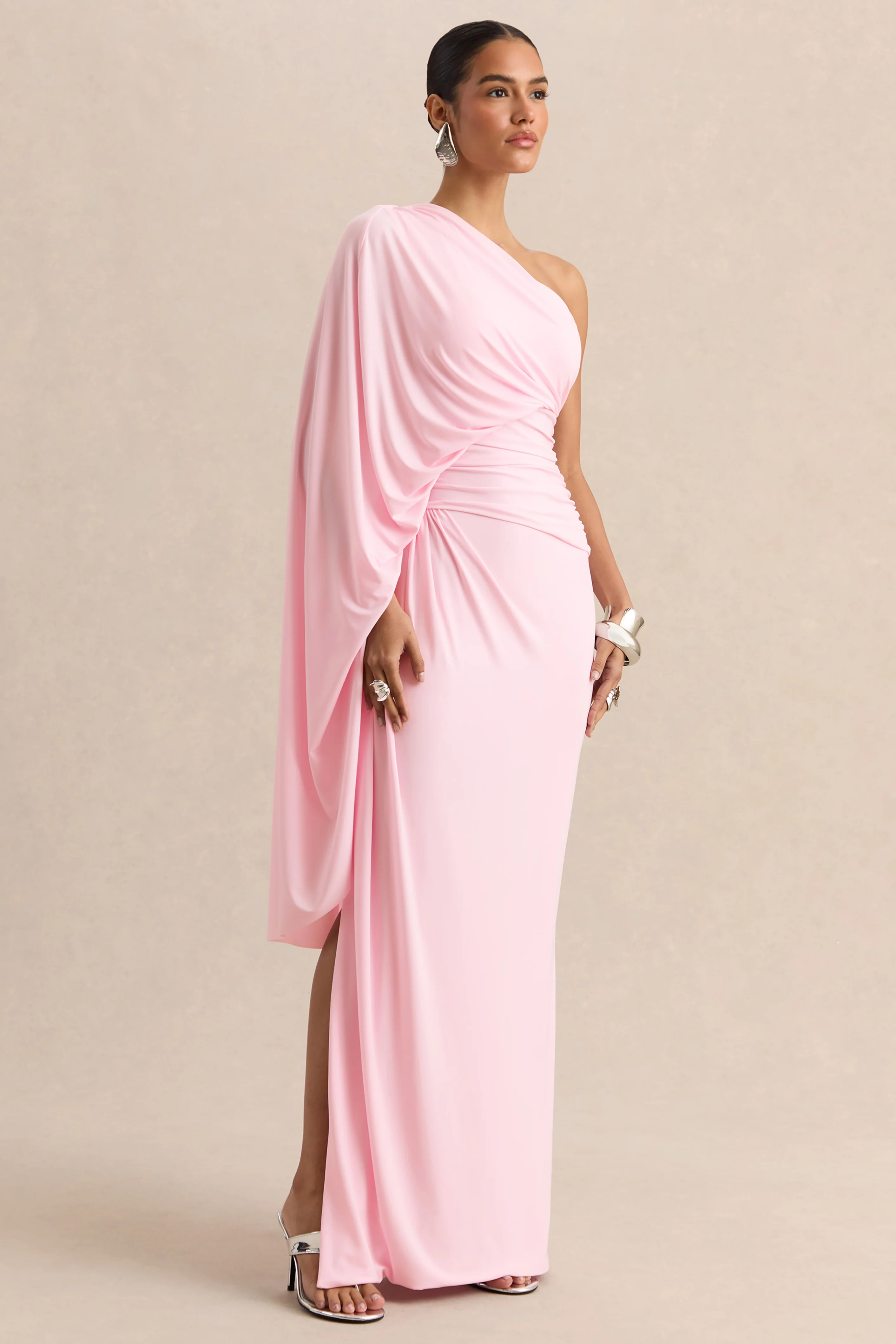 Sabella | Robe longue rose à encolure asymétrique - Image 4