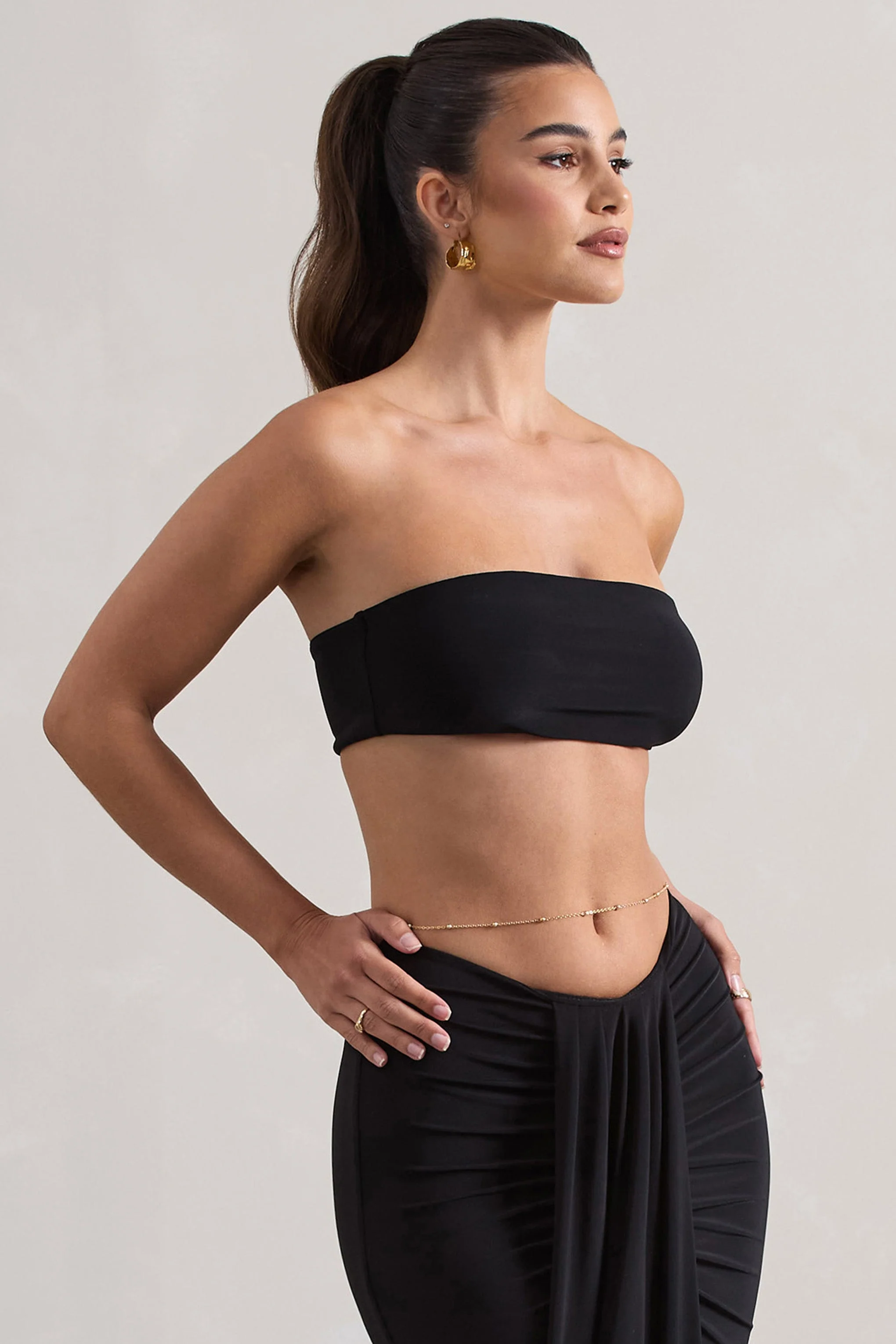 Vada | Crop-top noir en bandeau - Image 6