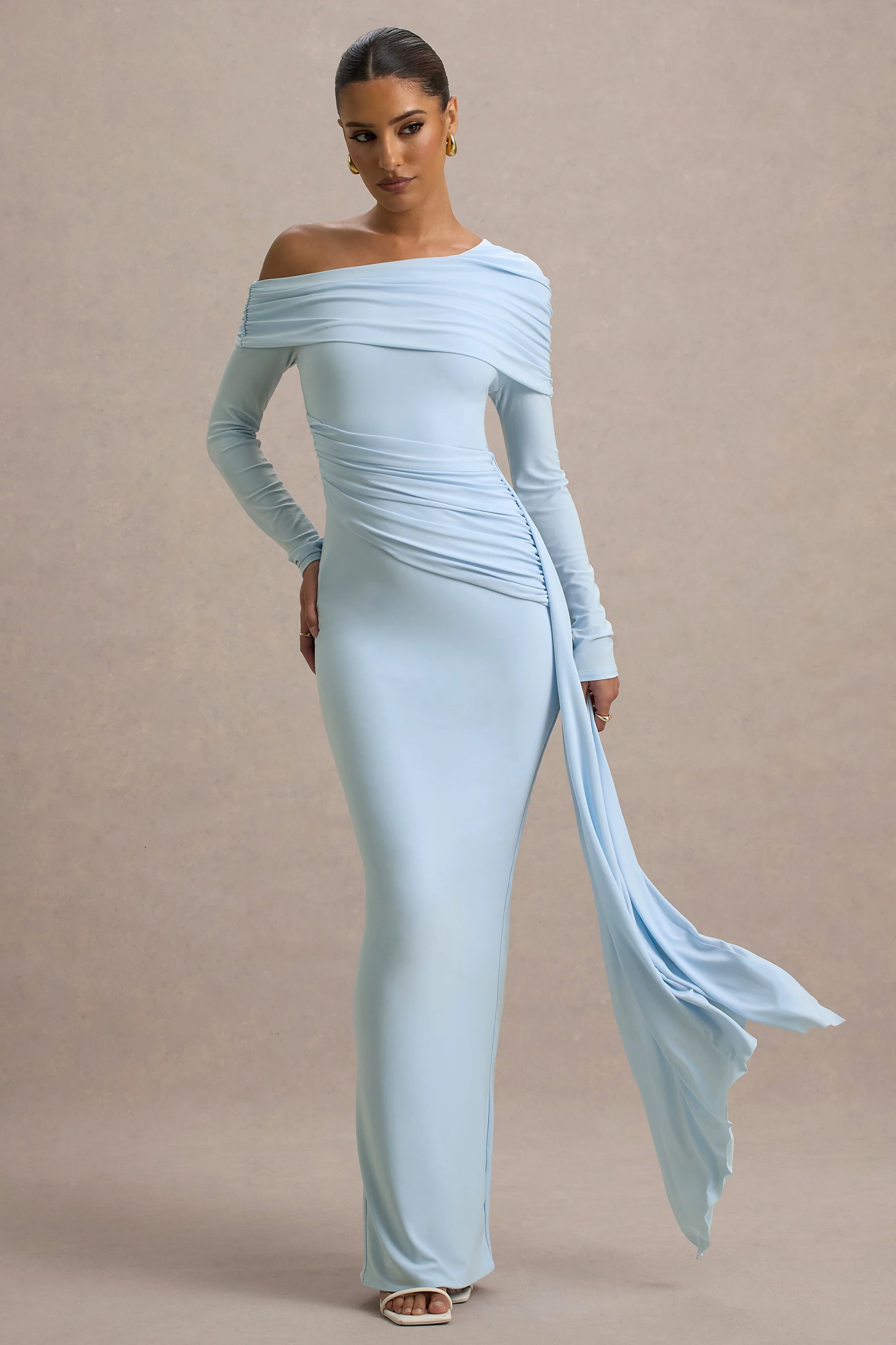 Valina | Robe longue asymétrique bleu poudré froncée avec drapé - Image 4